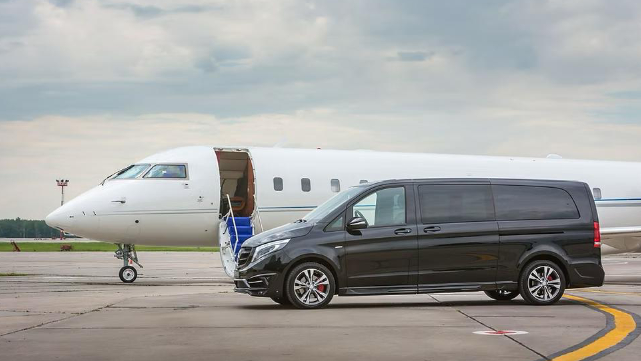 Is car hire airport Melbourne available?